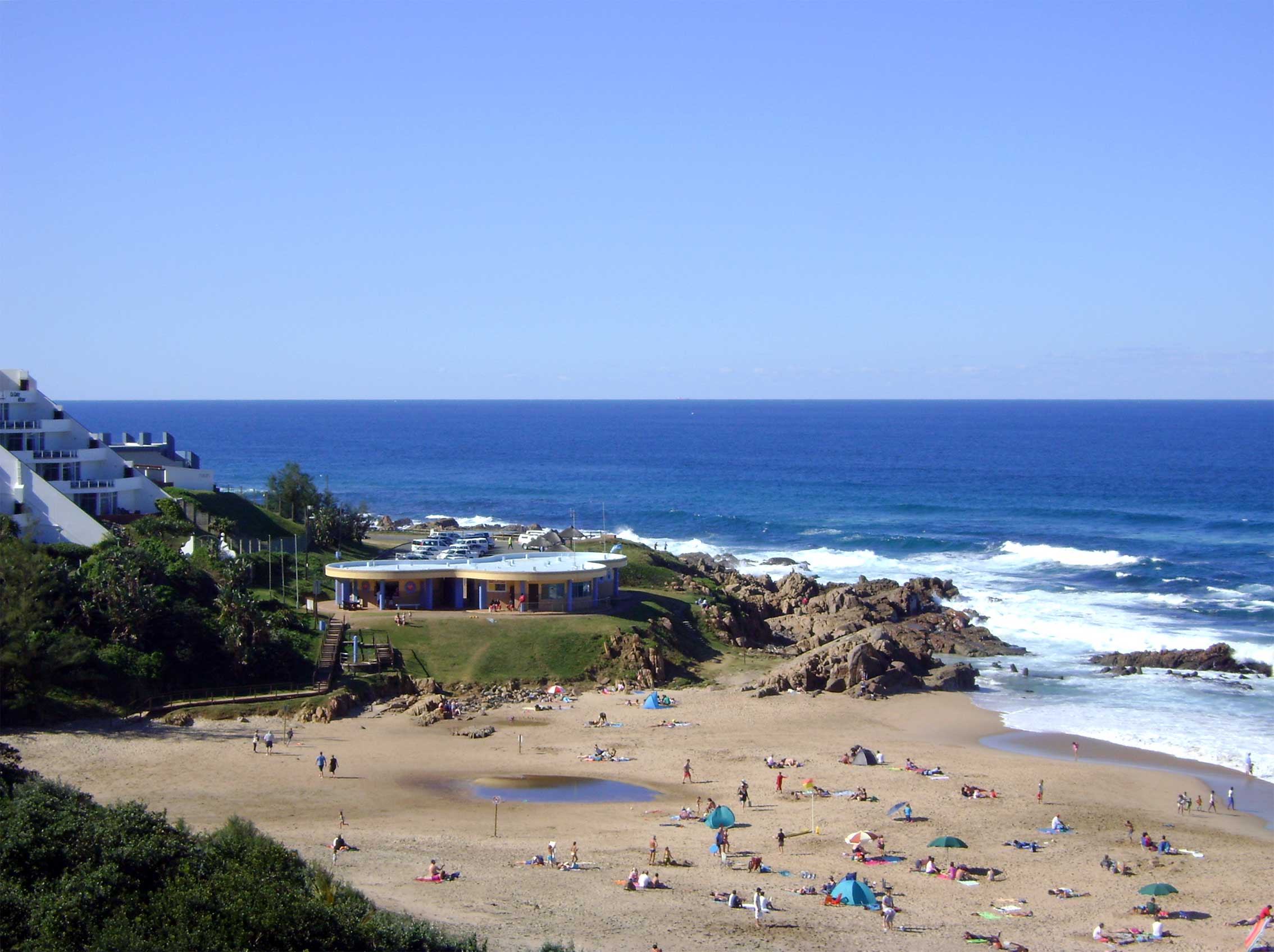 manaba beach self catering south coast holiday accommodation lucien beach