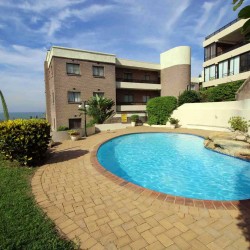 Self-catering holiday home for Easter, July, December or Long weekends to enjoy a beachfront vacation in Uvongo on the South Coast of KZN, South Africa - Summer Rocks 8