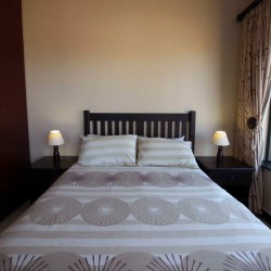 Uvongo self-catering accommodation for long weekends, Easter, July, September, October and December school holidays on the South Coast - Topanga 2