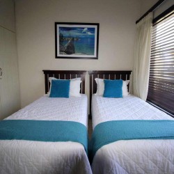 Topanga 34 is an air conditioned luxury 4 sleeper apartment in Uvongo, South Coast of KwaZulu Natal