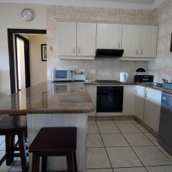 Topanga 34 is an air conditioned luxury 4 sleeper apartment in Uvongo, South Coast of KwaZulu Natal