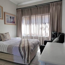 Topanga 71 is an exquisite self-catering apartment in Uvongo, an elegant South Coast holiday accommodation & an ideal family rental for a memorable KwaZulu-Natal getaway.