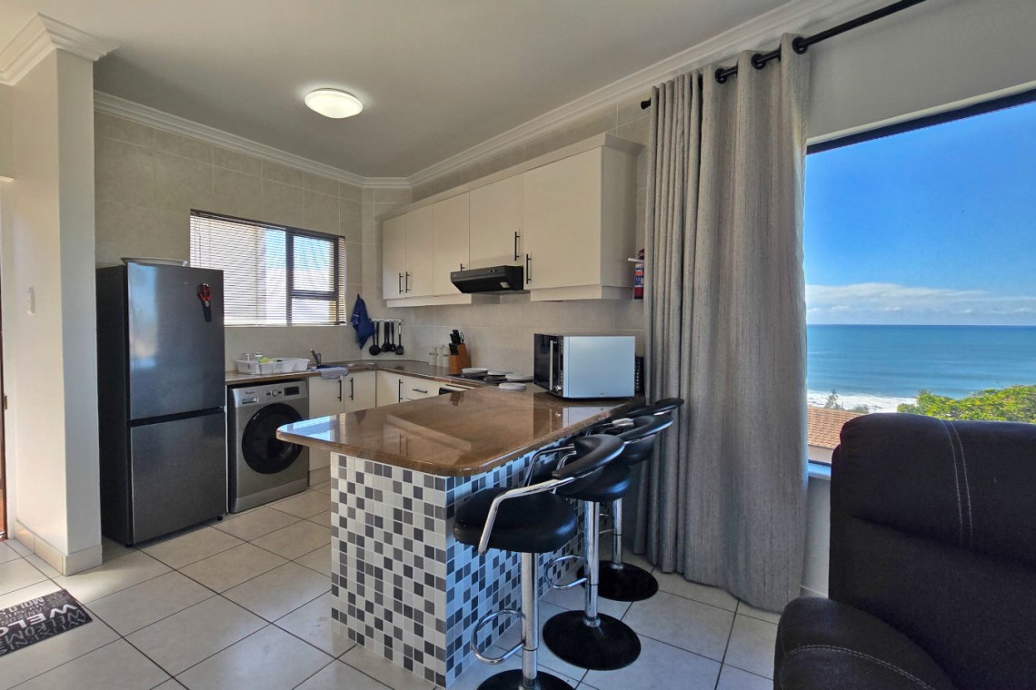 Topanga 71 is an exquisite self-catering apartment in Uvongo, an elegant South Coast holiday accommodation & an ideal family rental for a memorable KwaZulu-Natal getaway.