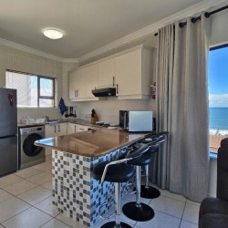 Topanga 71 is an exquisite self-catering apartment in Uvongo, an elegant South Coast holiday accommodation & an ideal family rental for a memorable KwaZulu-Natal getaway.