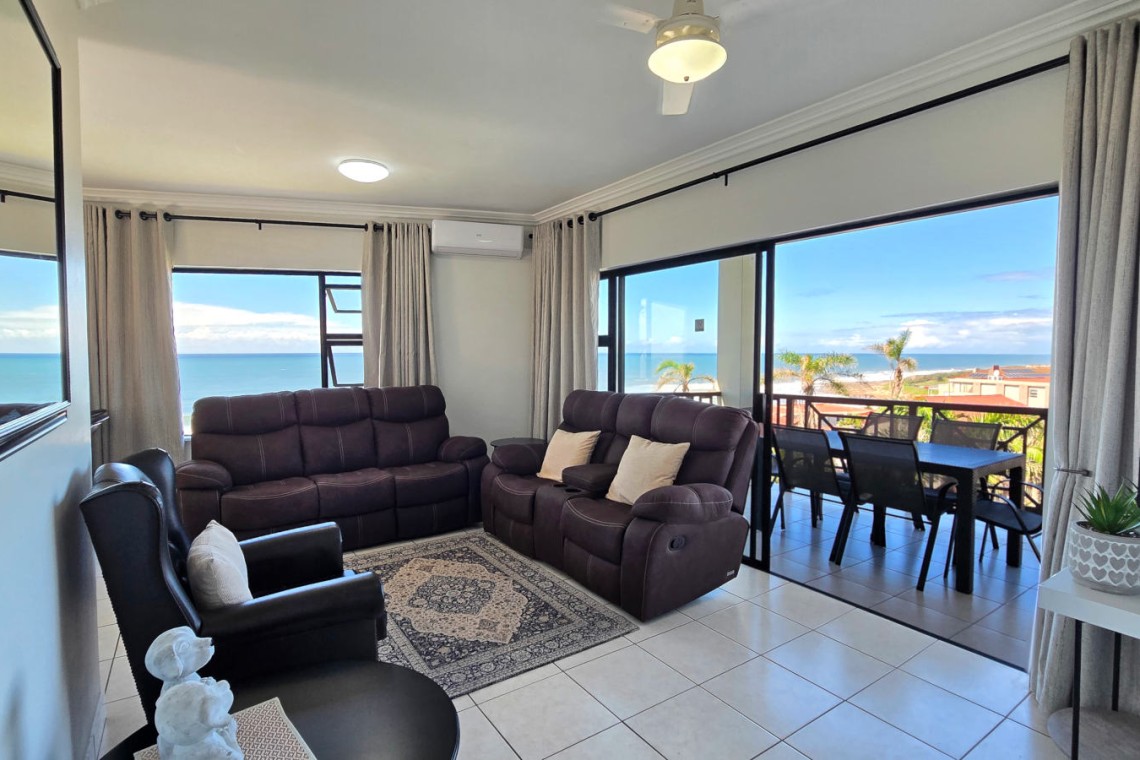 Topanga 71 is an exquisite self-catering apartment in Uvongo, an elegant South Coast holiday accommodation & an ideal family rental for a memorable KwaZulu-Natal getaway.