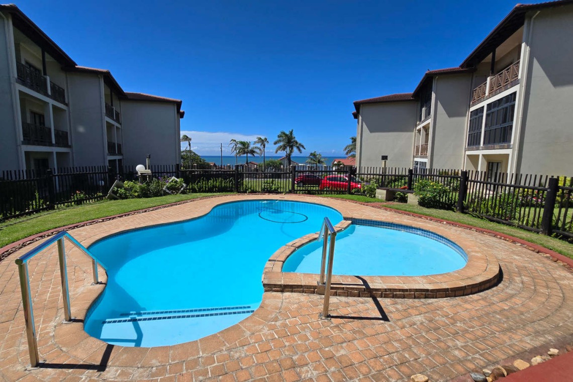 Topanga 71 is an exquisite self-catering apartment in Uvongo, an elegant South Coast holiday accommodation & an ideal family rental for a memorable KwaZulu-Natal getaway.