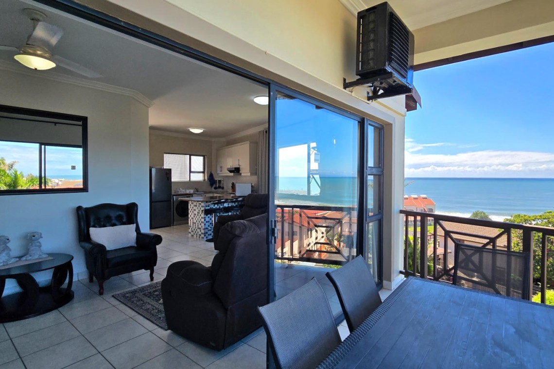 Topanga 71 is an exquisite self-catering apartment in Uvongo, an elegant South Coast holiday accommodation & an ideal family rental for a memorable KwaZulu-Natal getaway.