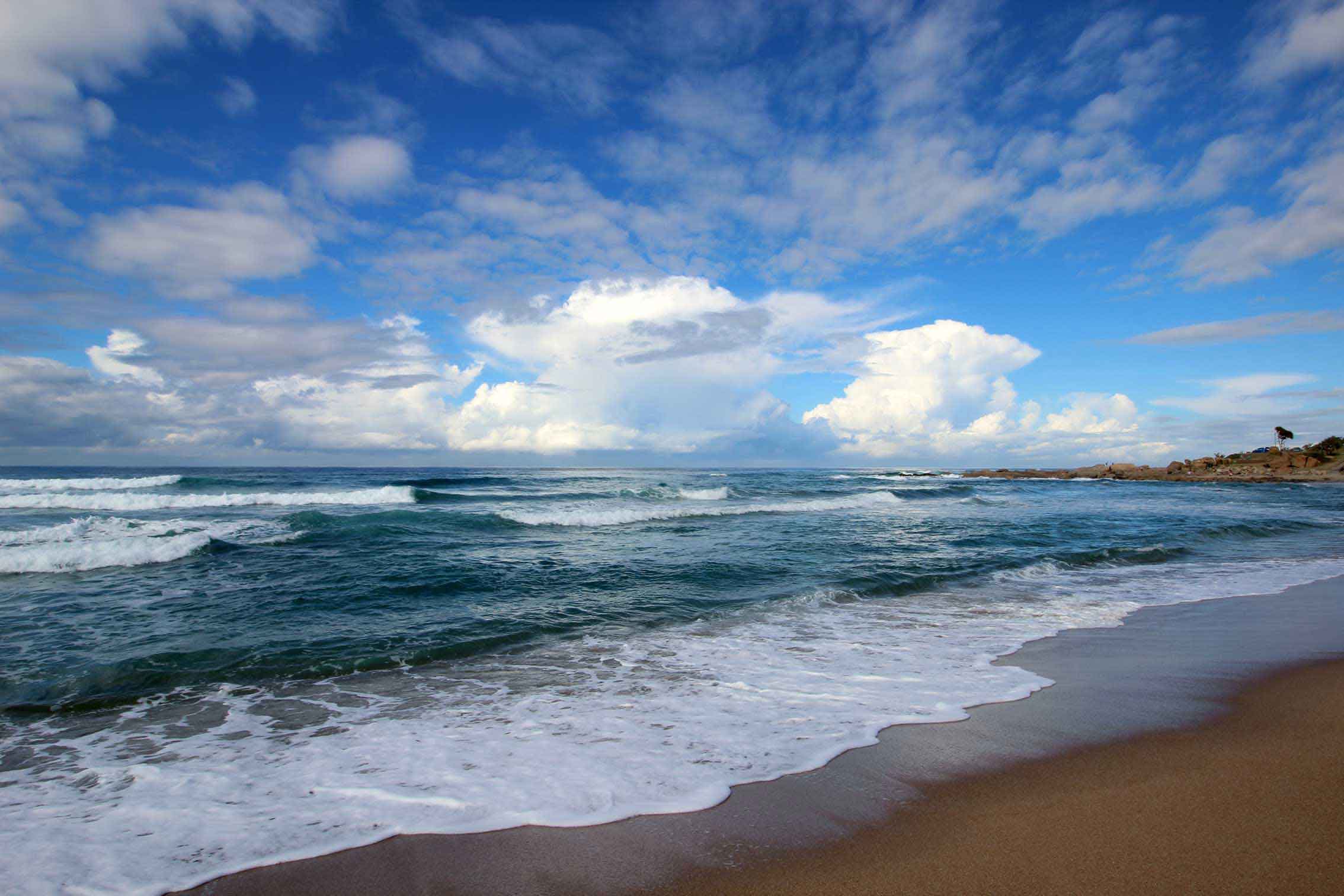 Ramsgate is a seaside town on the South Coast of KwaZulu Natal in South Africa with stunning self-catering accommodation.