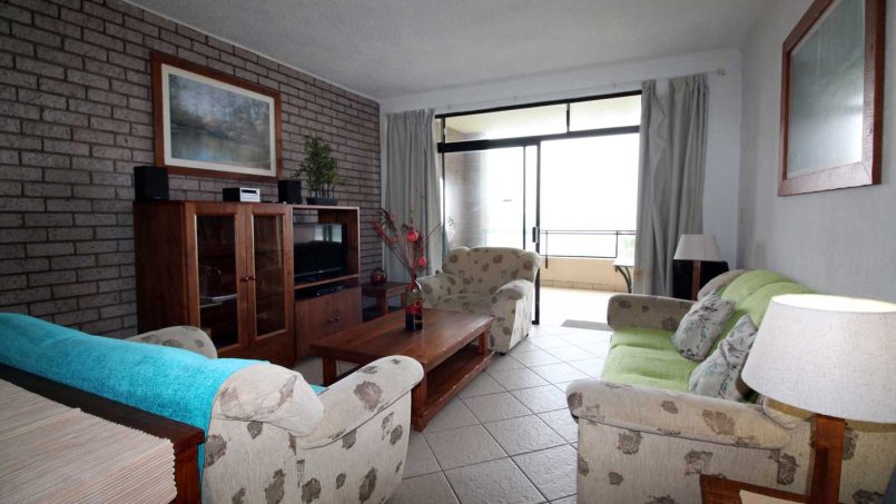 Self-catering holiday home for Easter, July, December or Long weekends in Uvongo on the South Coast of KZN, South Africa - Summer Rocks 8