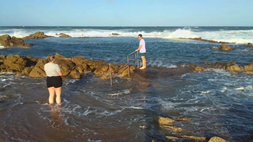 Banana Beach Club F1, a self-catering ground-floor studio in Melville on the Hibiscus Coast, located 50m from the beach, ideal for a small family holiday.