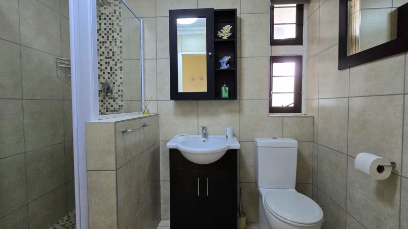 Second bathroom at Chardonnay Cabanas 5 with shower and toilet