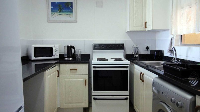 Spacious lounge at Chesapeake Bay 22, a Margate beachfront holiday apartment with sea views, ideal for a family self-catering accommodation break on the South Coast close to activities for the kids in Margate.