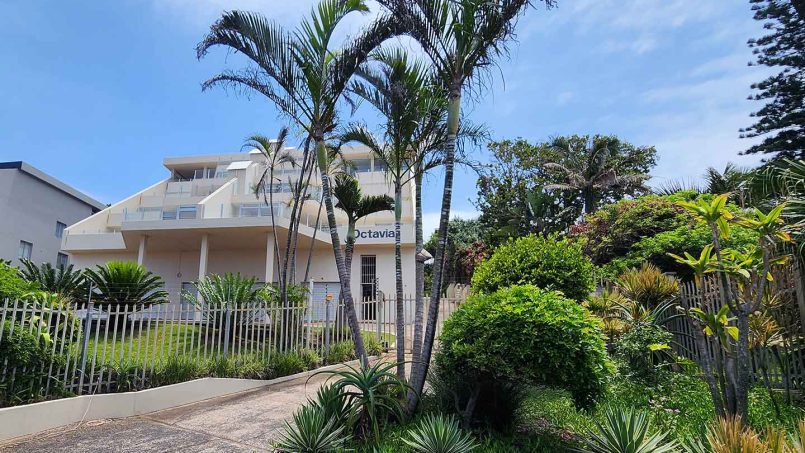 Octavia 7 is a tastefully furnished, upmarket 6 sleeper self-catering holiday penthouse in Manaba Beach on the South Coast of KwaZiulu Natal with a 180 ° breaker sea view.
