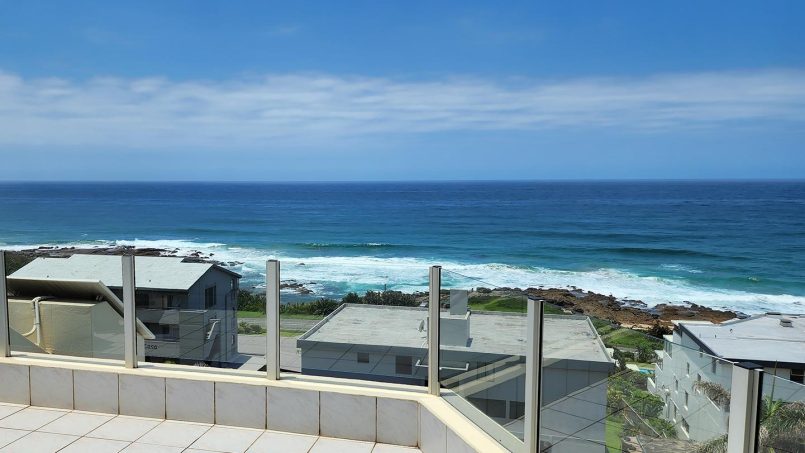 The 180 ° breaker sea view from Octavia 7