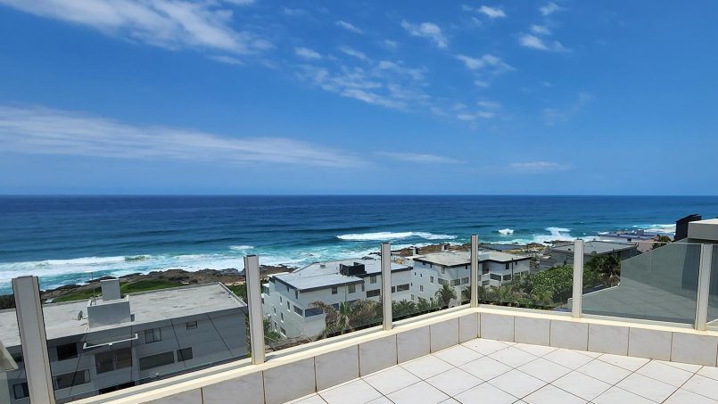 The 180 ° breaker sea view from Octavia 7