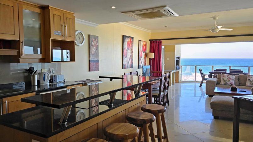 Lucien Sands 601 is a seafront self-catering penthouse with a 180º breaker sea view & a swimming pool, you can walk onto Lucien Blue Flag Beach & Margate beach from the 5th floor apartment.