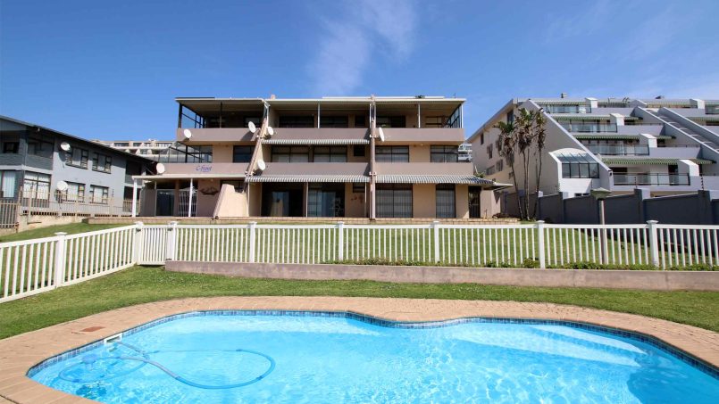 Front exterior view of C Front 11 penthouse in Manaba Beach with sea views and walking distance to Lucien Blue Flag Beach