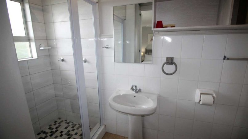 En suite bathroom at Ramsgate Palms 76 in Ramsgate