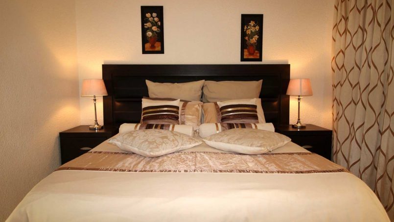 Margate self-catering holiday apartment overlooking the Margate Pier - Mahe 13 sleep 6.