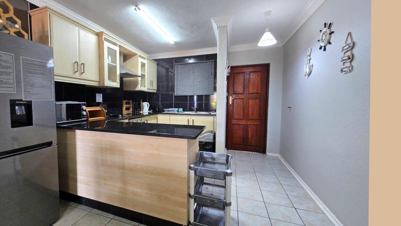 Shelly Palms 1 is a ground floor, 5 sleeper self-catering seafront holiday accommodation in Shelly Beach on the South Coast of KZN