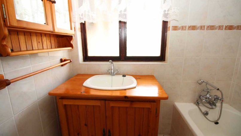 Shelly Strand 30 is on the seafront in the coastal town of Shelly Beach on the South Coast of KwaZulu Natal.