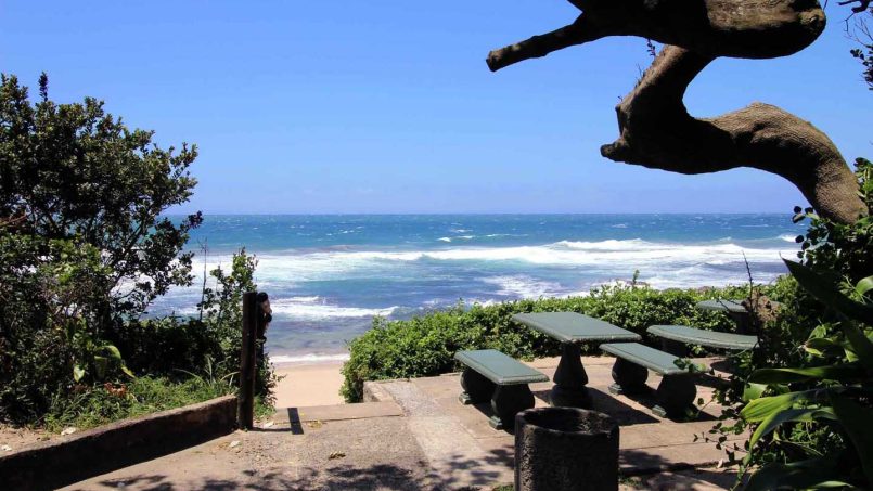 Shelly Strand 30 is on the seafront in the coastal town of Shelly Beach on the South Coast of KwaZulu Natal.