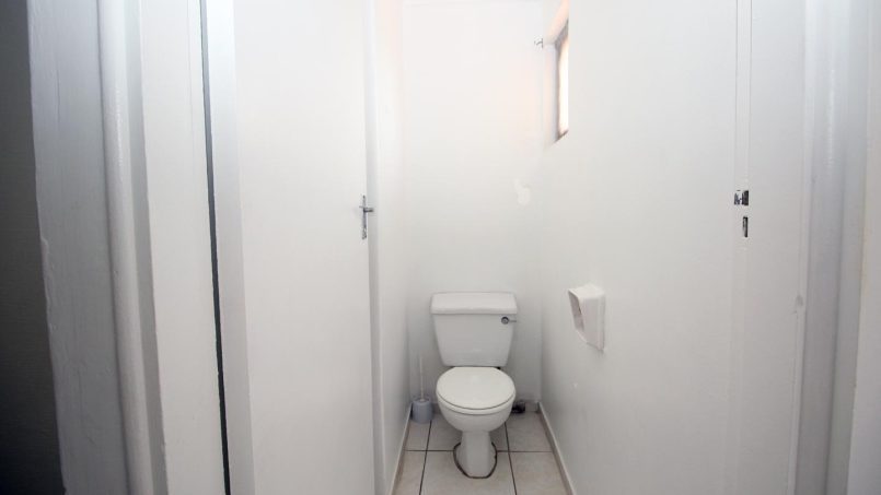 Shelly Strand 30 is on the seafront in the coastal town of Shelly Beach on the South Coast of KwaZulu Natal.