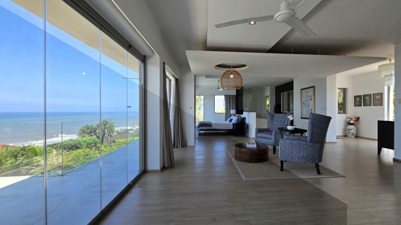 Strachan 2127 is a luxury holiday home in Ramsgate, located on the beachfront of Ramsgate Beach. This stunning sea-view rental in KwaZulu-Natal offers breathtaking ocean views, an infinity pool, and modern comforts—making it the perfect family-friendly getaway in South Africa.