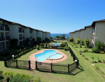 Topanga 36 – Uvongo – Sleeps 6