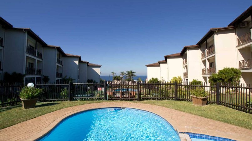 Topanga 2 is an air conditioned, 4 sleeper self-catering apartment in Uvongo, South Coast of KwaZulu Natal in South Africa.