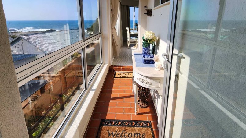 Welcome to Don Juan 2 with Ocean Views - Margate Seaside Apartment