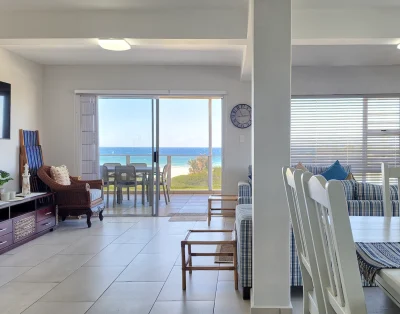 Uvongo Chalets 21 – Uvongo – Sleeps 10